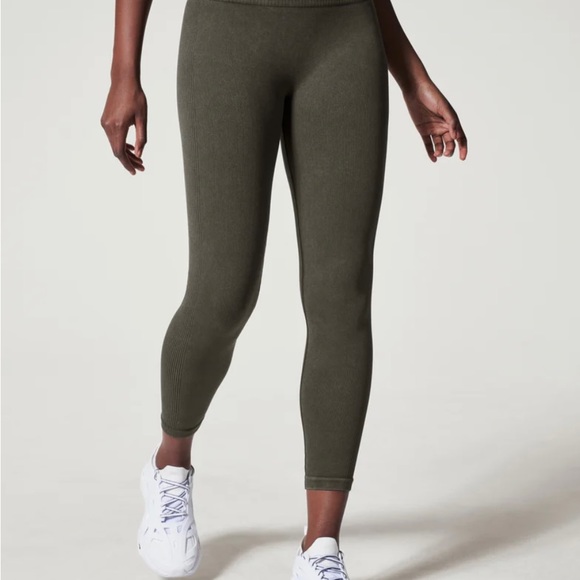 Spanx Soft Stretch Seamless Leggings - Picture 3 of 3